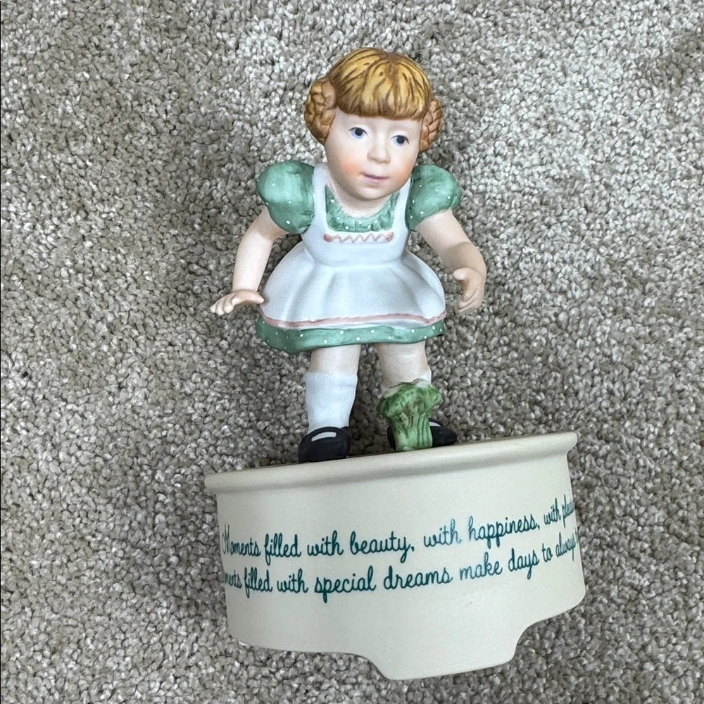 Hallmark charming cake